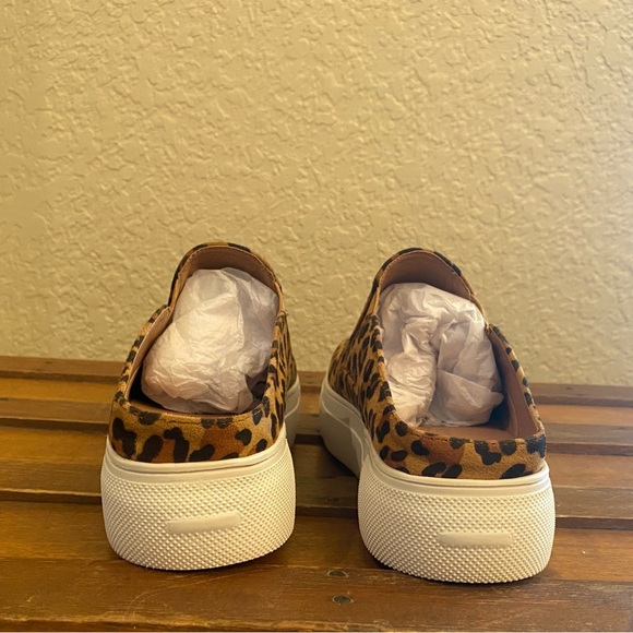 Very Volatile Leopard Slip-on Sneakers - Picture 3 of 9